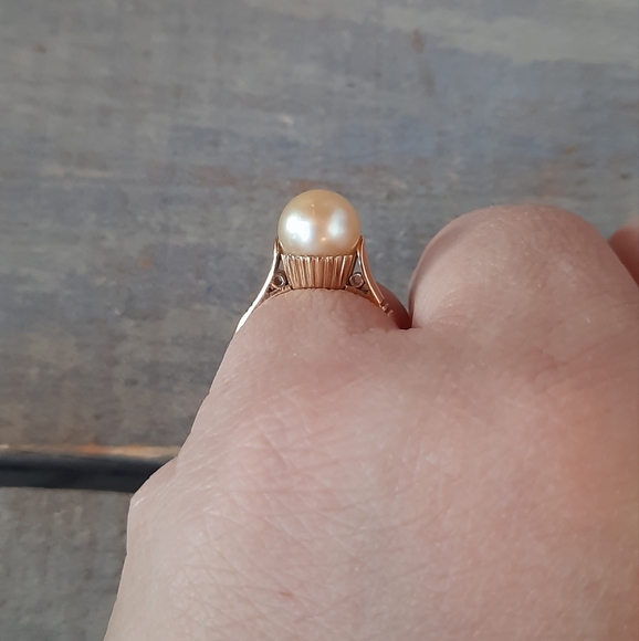 Vintage 18K Yellow Gold Custom Made Cultured Pearl Ring - Picture 11 of 16